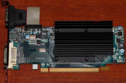 Sapphire ATI Radeon HD5450 (Cedar GPU), PCI-e, 1GB DDR3, HDMI, DVI & VGA, PN: 299-1E204-200SA, SKU: 11166-02, passiv Kühler, 2010